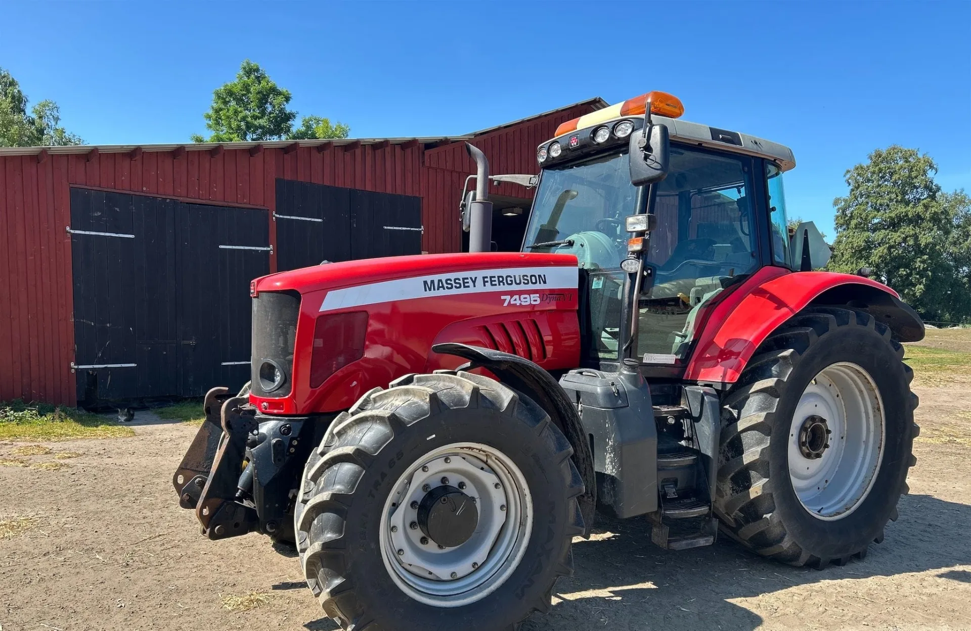 Used MASSEY FERGUSON Dyna-VT 7495 2006 tractors 50-100hp for sale, 8,693h